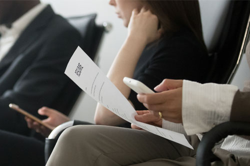 interviewees-preparing-for-an-interview